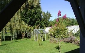 Les Saules Guest House Etauliers  France